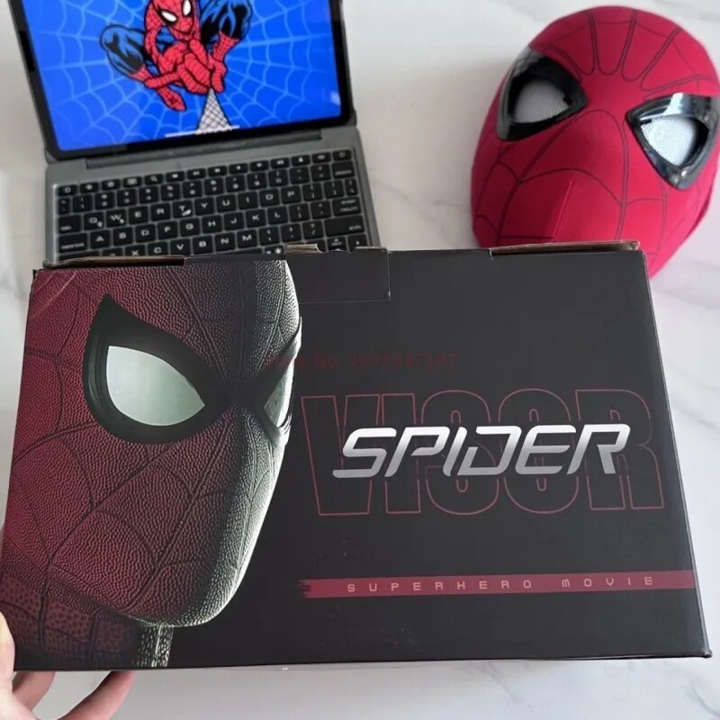 The SpideyFace™ Winking Mask