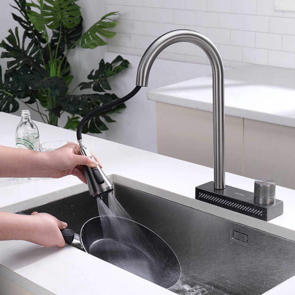 Grifo de cocina bifuncional abatible y en cascada